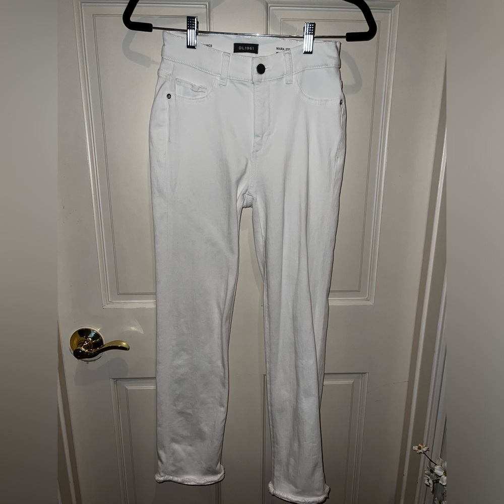 Mara instasculpt straight legged DL1961 white cropped jeans - Picture 3 of 12